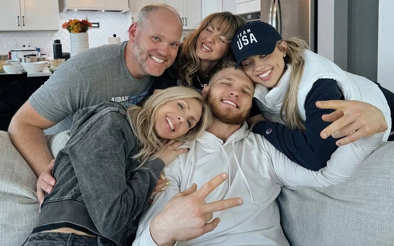 Aidan Hutchinson with family